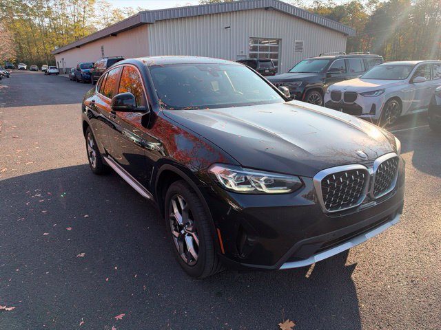 Used 2023 BMW X4 xDrive30i w/ Premium Package AWD/4WD image 4