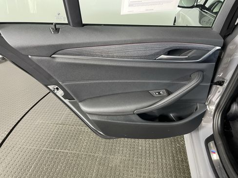 Certified 2022 BMW 540i xDrive w/ M Sport Package image 16