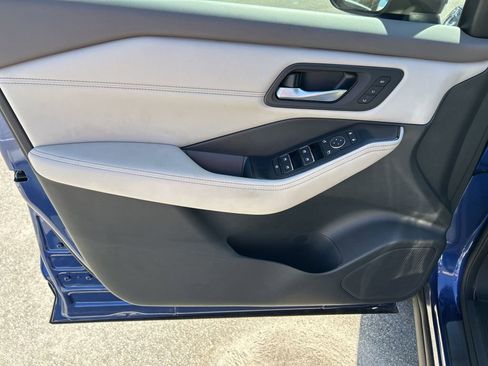 Certified 2023 Nissan Rogue SL w/ SL Premium Package image 19