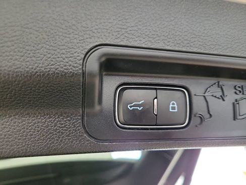 Used 2020 Ford Explorer ST w/ Premium Technology Package AWD/4WD image 23