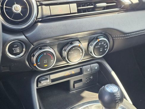 Used 2022 MAZDA MX-5 Miata RF Grand Touring w/ Weather Package RWD image 28