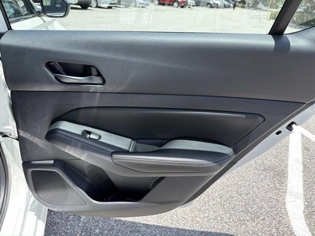 Used 2025 Nissan Altima 2.5 SV FWD image 19
