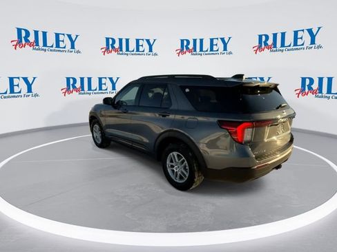 New 2026 Ford Explorer Active image 7