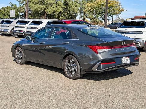 Certified 2025 Hyundai Elantra SEL FWD image 2