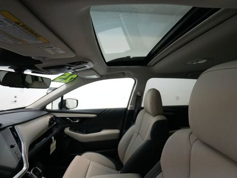 Used 2025 Subaru Outback Limited image 14