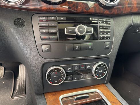 Used 2015 Mercedes-Benz GLK 350 4MATIC image 36