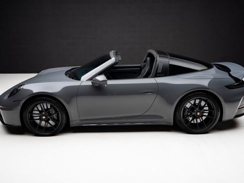 Used 2025 Porsche 911 Targa 4 GTS image 18