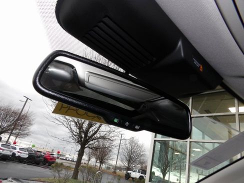 New 2025 Mitsubishi Outlander SEL image 27