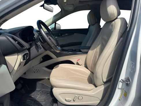 Used 2020 Lincoln Nautilus Reserve AWD/4WD image 9