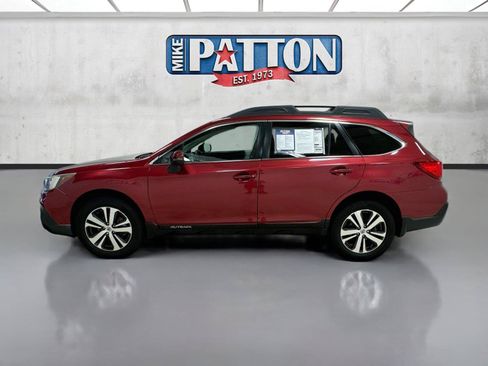 Used 2018 Subaru Outback 2.5i Limited AWD/4WD image 4