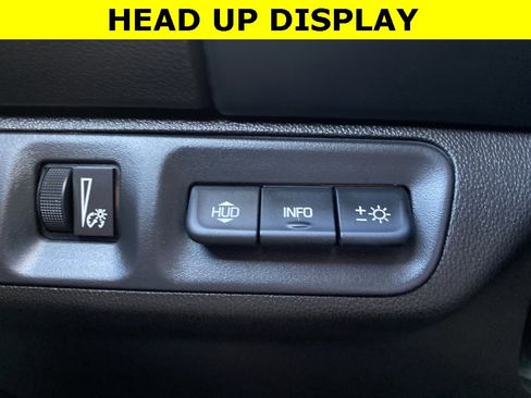 Used 2023 GMC Acadia Denali image 17