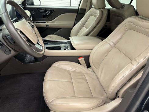 Used 2024 Lincoln Aviator Reserve w/ Equipment Group 201A AWD/4WD image 5