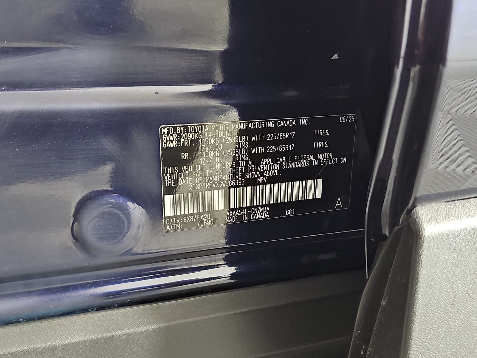 Used 2025 Toyota RAV4 XLE AWD/4WD image 29