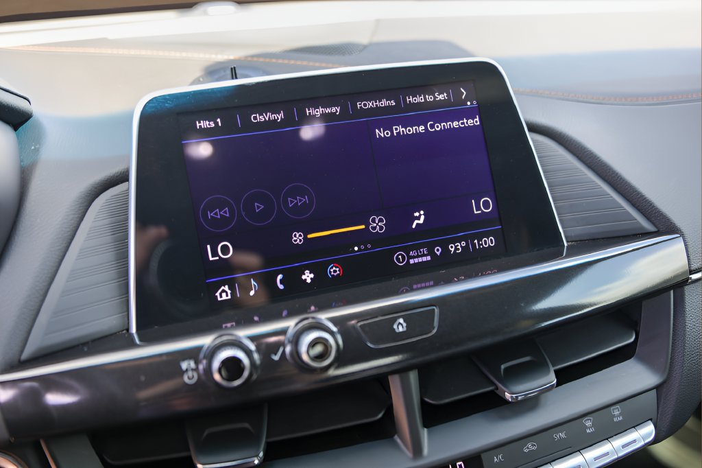 Used 2023 Cadillac CT4 Sport w/ Technology Package RWD image 16