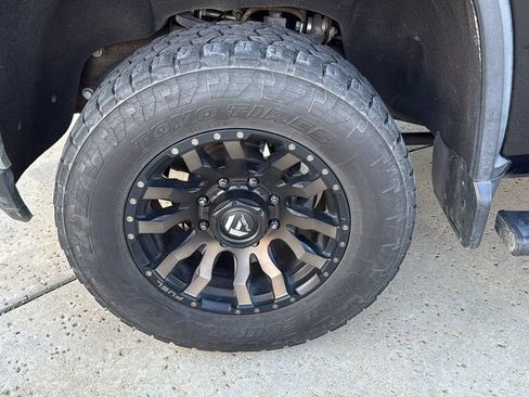 Used 2022 Chevrolet Silverado 2500 LT w/ Advanced Trailering Package image 10