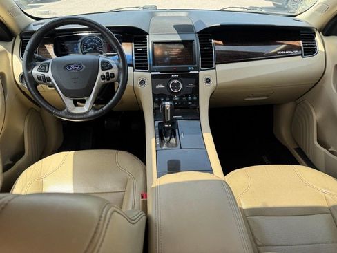 Used 2015 Ford Taurus Limited w/ Equipment Group 301A FWD image 9