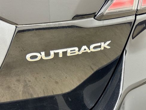 Used 2022 Subaru Outback Limited image 29