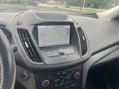 Used 2019 Ford Escape SEL AWD/4WD image 12