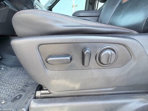 Used 2021 GMC Sierra 1500 AT4 w/ AT4 Preferred Package image 22