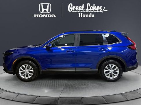 Used 2025 Honda CR-V LX image 3