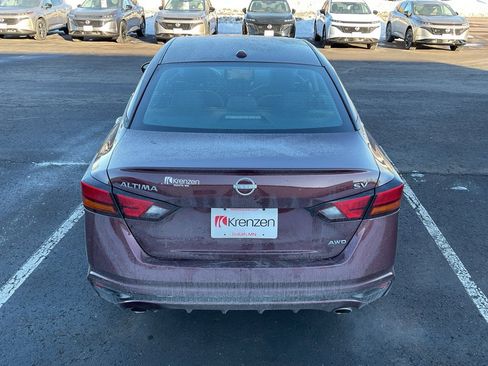 Used 2024 Nissan Altima 2.5 SV w/ SV Premium Package image 6