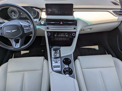 Used 2025 Genesis G70 2.5T AWD/4WD image 9