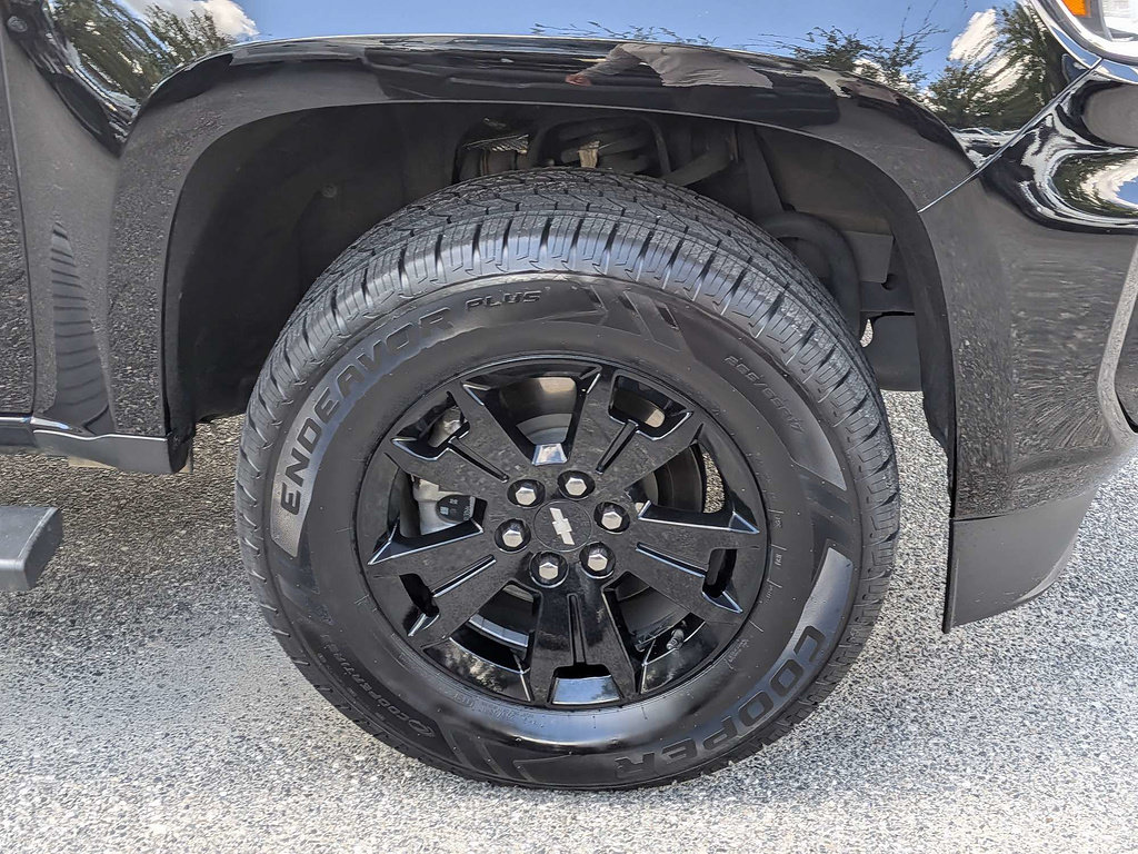 Certified 2021 Chevrolet Colorado Z71 w/ Z71 Midnight Edition AWD/4WD image 10
