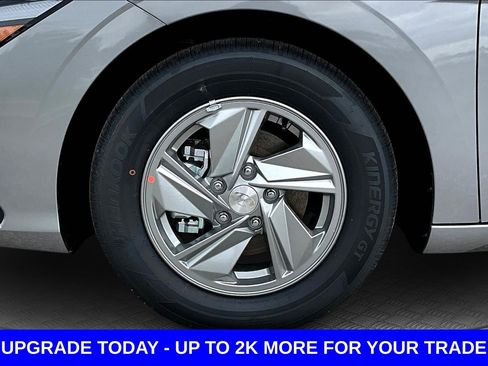 New 2026 Hyundai Elantra SE image 15