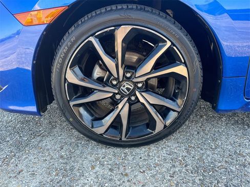 Used 2019 Honda Civic Sport image 12