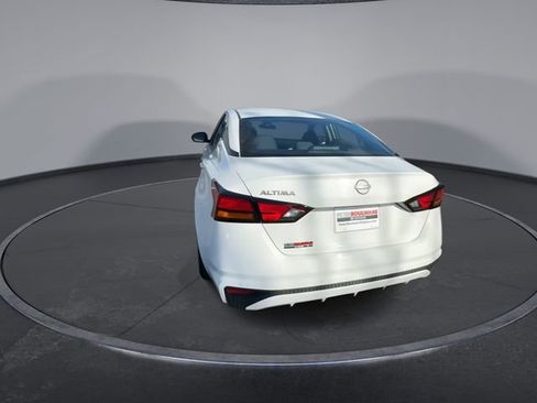 Used 2024 Nissan Altima 2.5 S image 13