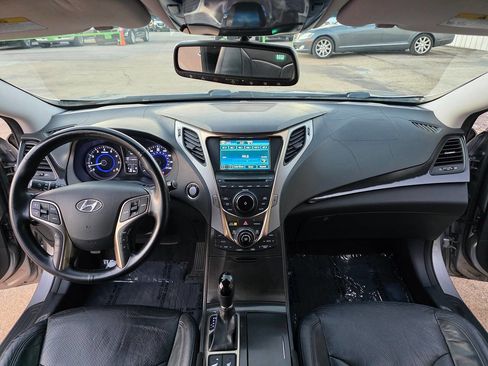 Used 2012 Hyundai Azera Base 4dr Sedan image 28