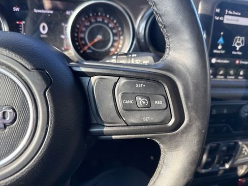 Used 2022 Jeep Wrangler Unlimited Sport image 17