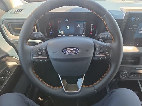 Used 2025 Ford Maverick Tremor AWD/4WD image 18