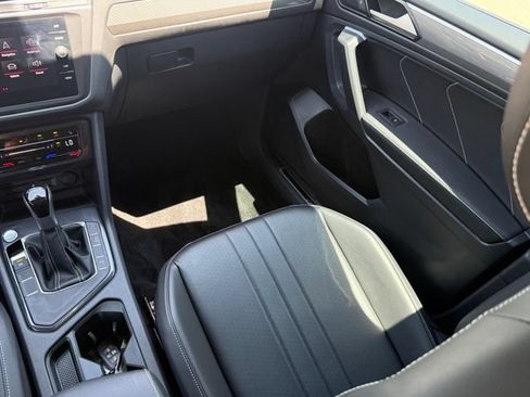 Used 2024 Volkswagen Tiguan SE R-Line FWD image 23