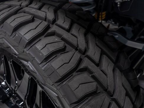 Used 2024 Ford F450 Limited w/ FX4 Off-Road Package image 12