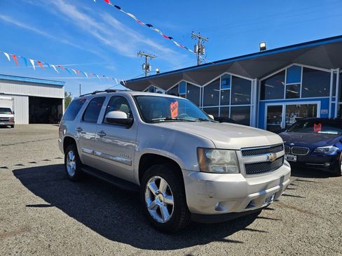 Used 2009 Chevrolet Tahoe LT w/ Luxury Package image 1