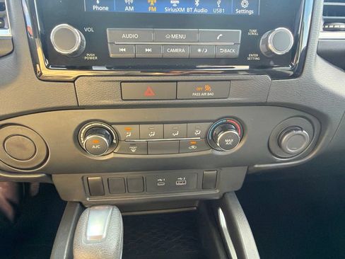Used 2022 Nissan Frontier SV RWD image 23
