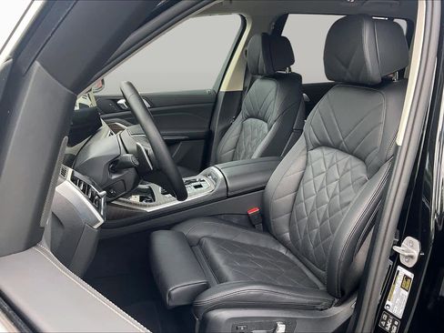 Certified 2026 BMW X7 xDrive40i AWD/4WD image 7