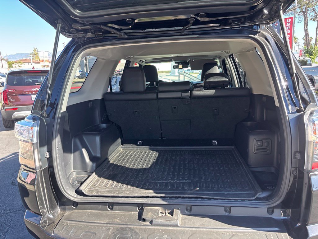 Used 2022 Toyota 4Runner TRD Off-Road Premium w/ Moonroof Package AWD/4WD image 10