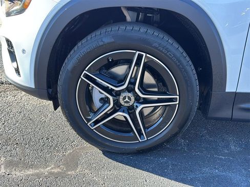 New 2026 Mercedes-Benz GLB 250 image 9