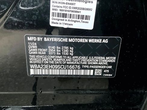 Used 2025 BMW 740i image 31