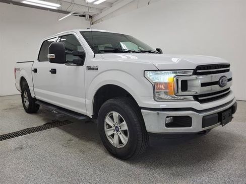 Used 2018 Ford F150 XLT w/ Max Trailer Tow Package image 2