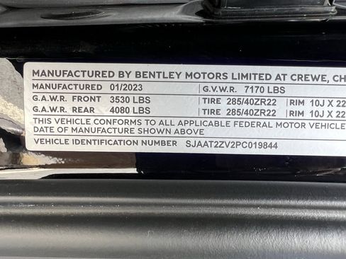 Used 2023 Bentley Bentayga image 55