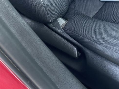 Used 2024 Toyota Corolla LE image 32