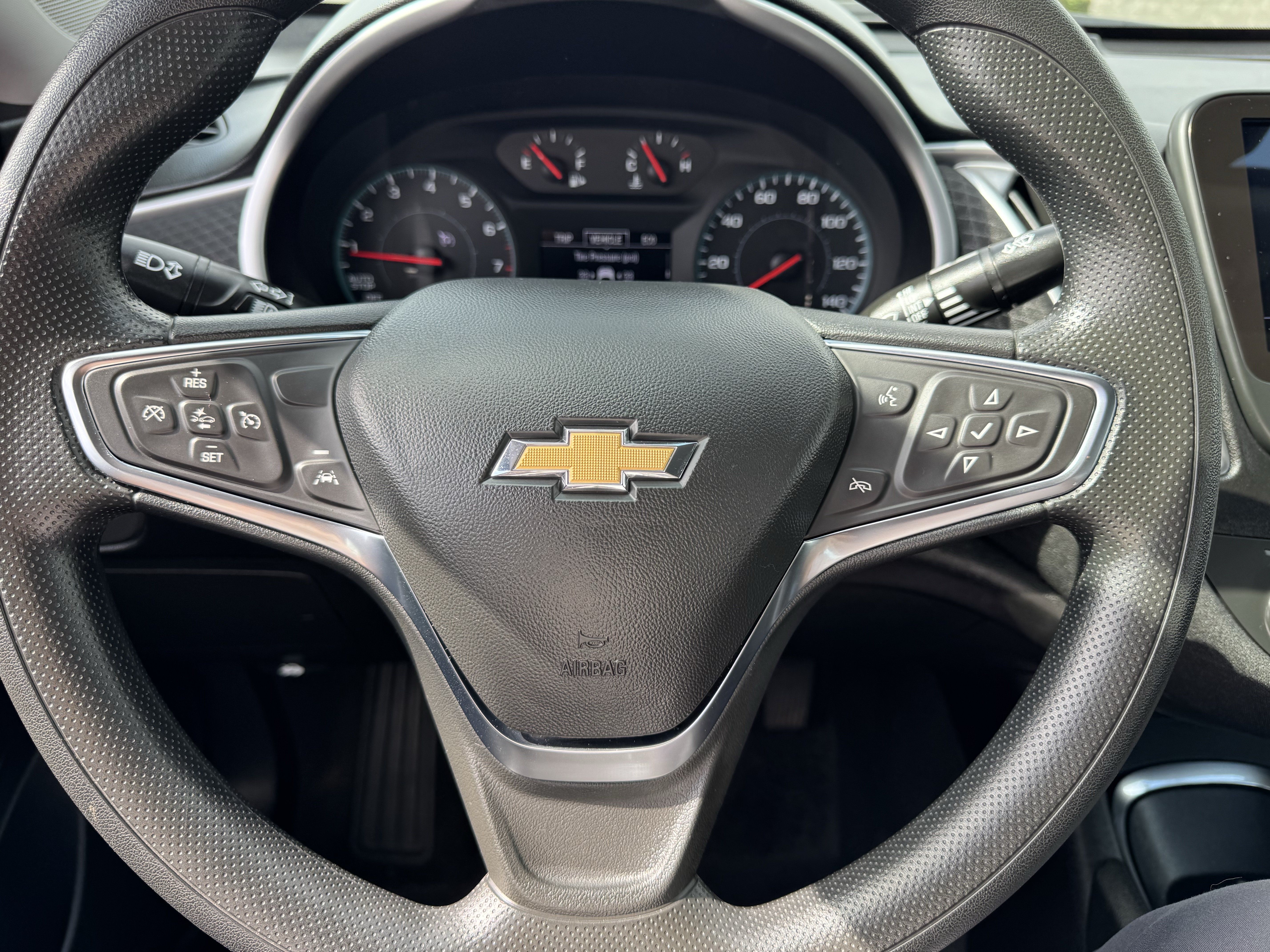 Used 2025 Chevrolet Malibu LT FWD image 34