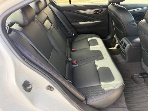 Used 2018 INFINITI Q50 Red Sport 400 w/ Cargo Package (L95) RWD image 18
