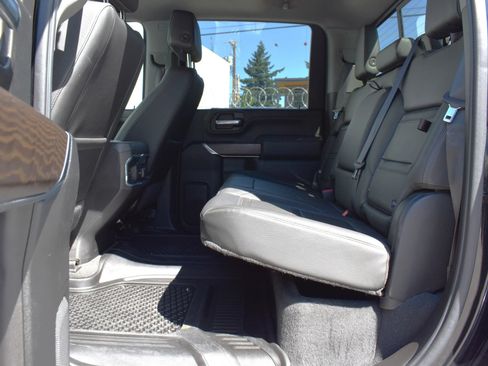 Used 2021 GMC Sierra 3500 Denali w/ Denali Black Diamond Edition AWD/4WD image 14