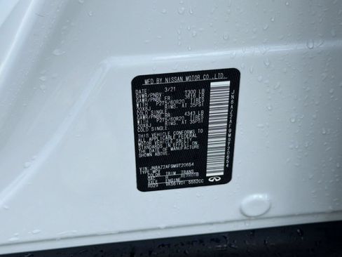 Used 2021 INFINITI QX80 Luxe w/ All-Season Package RWD image 19