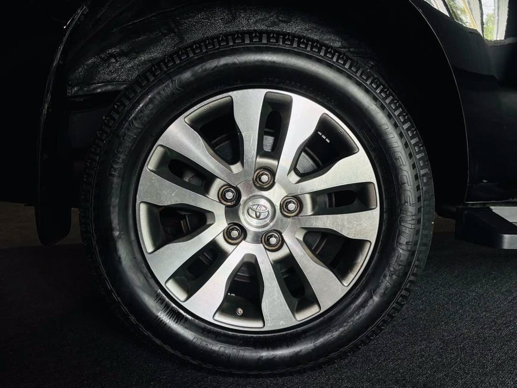 Used 2015 Toyota Sequoia Limited AWD/4WD image 25