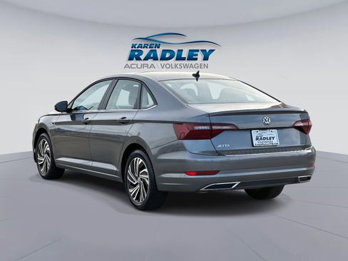 Certified 2021 Volkswagen Jetta SEL Premium image 4